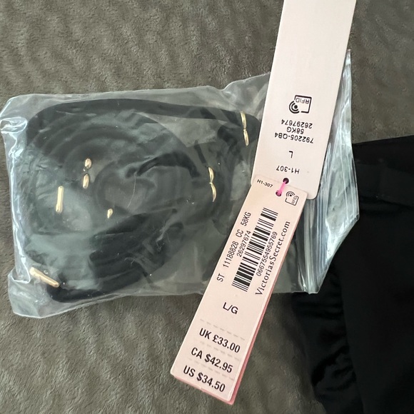 Victoria’s Secret strapless L swimsuit top - Picture 3 of 3